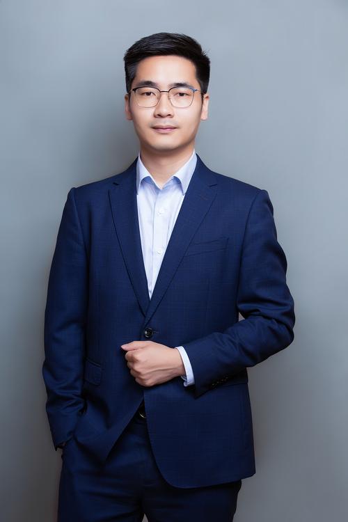 林致远 视觉与舞美负责人